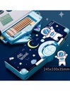 Cartuchera Astronauta Azul con Varios Compartimentos Tijeras, Goma, Sacapuntas Despachador de Cinta-PL-42698